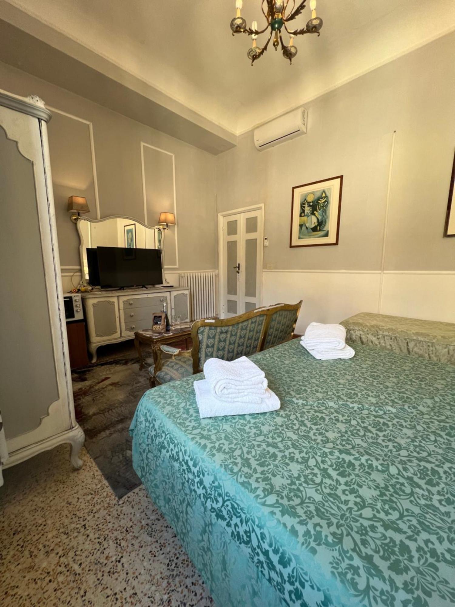 Souvenir Maya Hotel